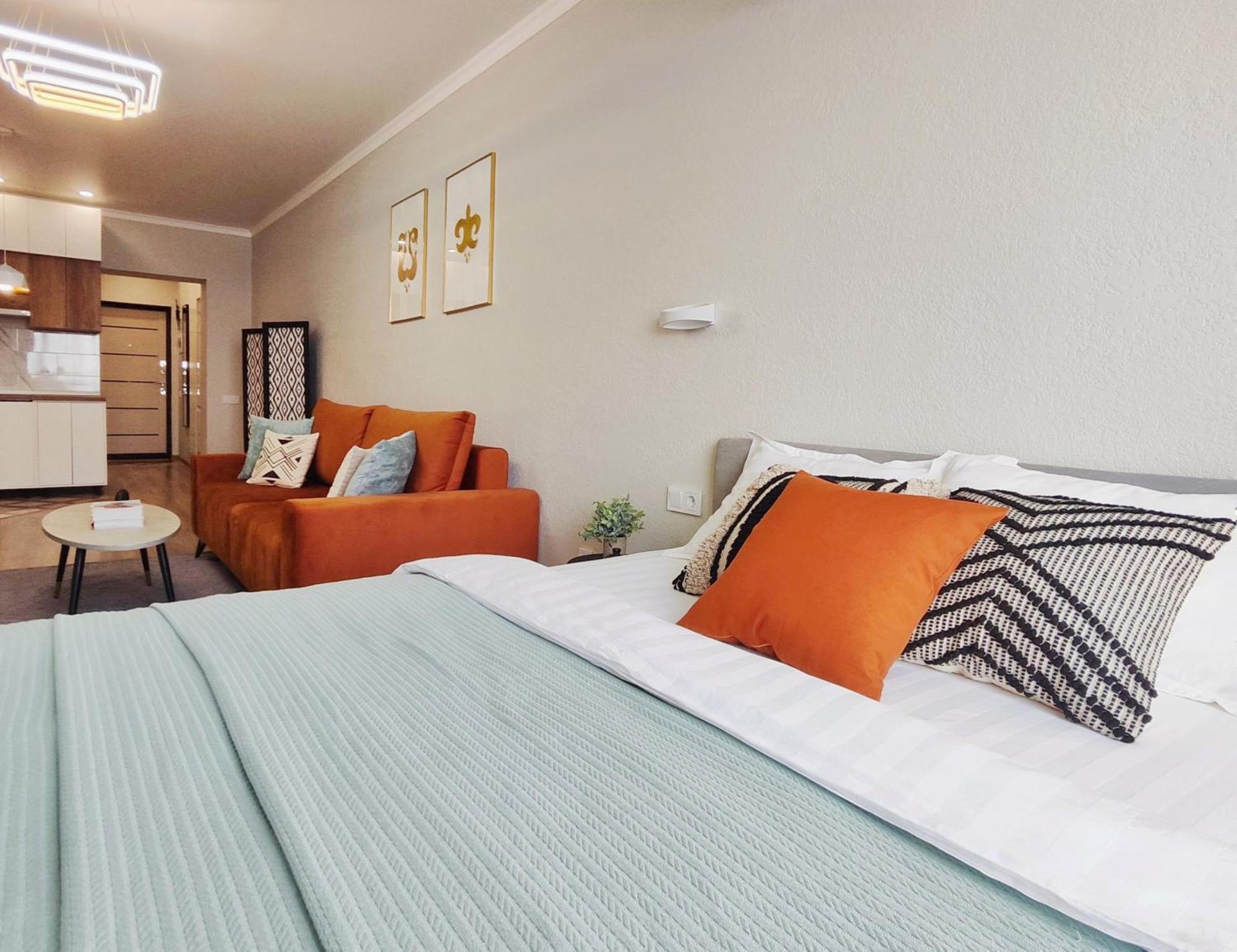 Modern Apartment In Golden Square Almaty Ngoại thất bức ảnh