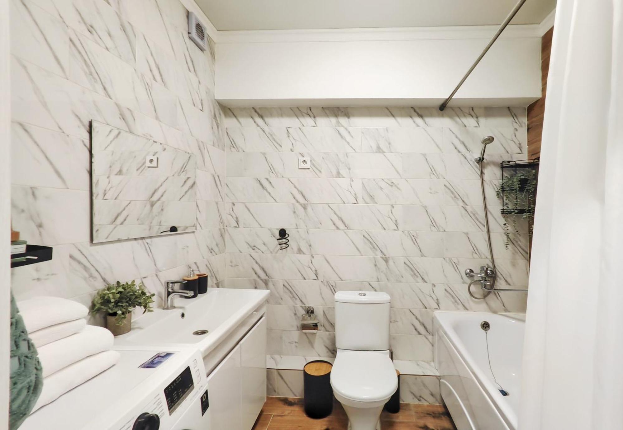 Modern Apartment In Golden Square Almaty Ngoại thất bức ảnh